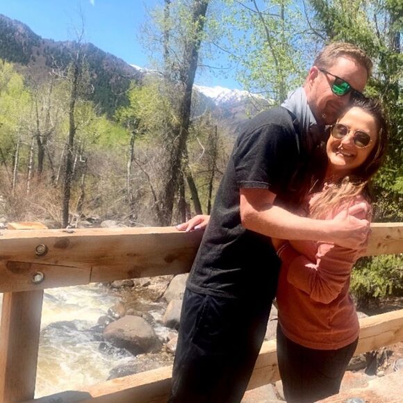 Adidas pink pull over - Picture 3 of 4